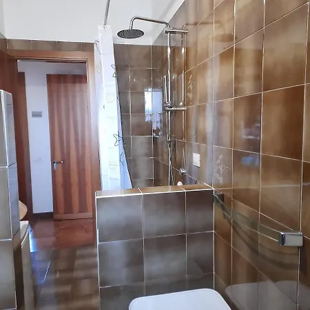 Giuly's House بيت للعطل لا سبيتسْيا